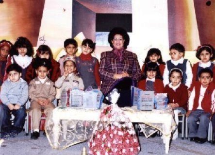 ماما أنيسة مع الأطفال في برامج تلفزيون الكويت